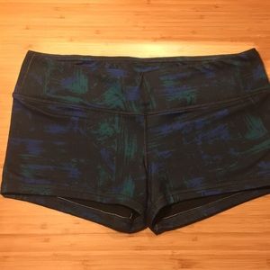 FLEO shorts